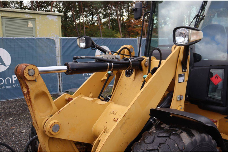 Kolový nakladač Caterpillar 906H: obrázek 15