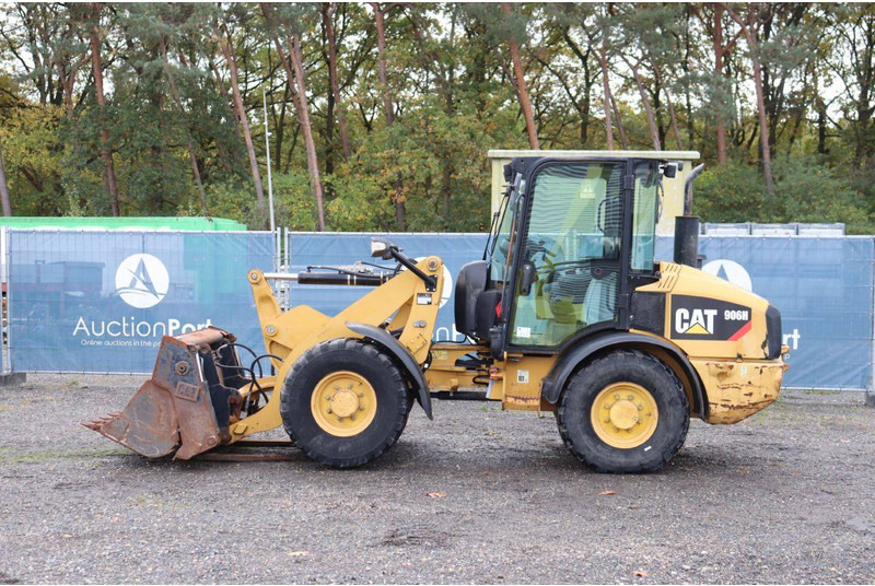 Caterpillar 906H - Kolový nakladač: obrázek 2 Caterpillar 906H - Kolový nakladač: obrázek 2