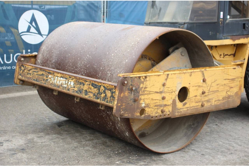Kompaktor Caterpillar CS-563C: obrázek 9