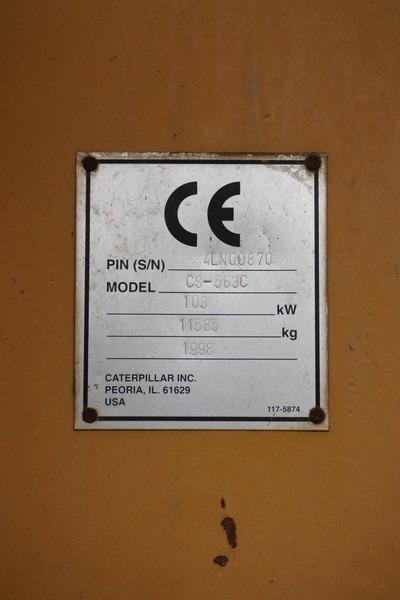 Kompaktor Caterpillar CS-563C: obrázek 17