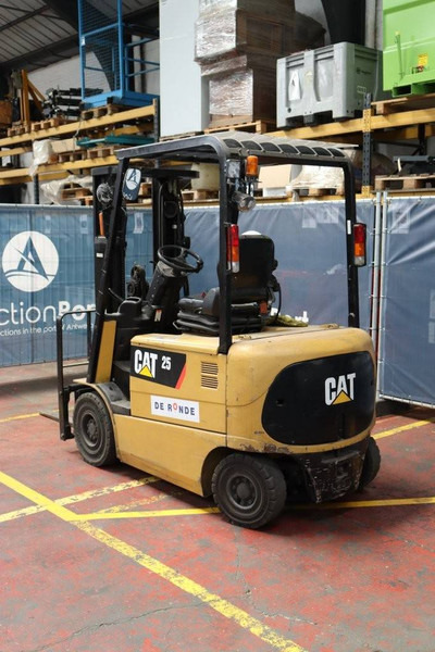 Caterpillar EP25K-PAC - Elektrický vysokozdvižný vozík: obrázek 4 Caterpillar EP25K-PAC - Elektrický vysokozdvižný vozík: obrázek 4