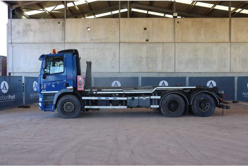 DAF CF85.360 - Hákový nosič kontejnerů: obrázek 2 DAF CF85.360 - Hákový nosič kontejnerů: obrázek 2