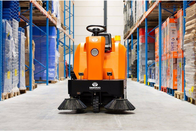 Daewoo Das80 Zit - Zametací vůz: obrázek 2 Daewoo Das80 Zit - Zametací vůz: obrázek 2