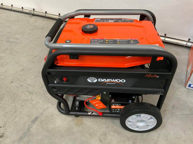 Daewoo GDAX9250E-3 - Elektrický generátor: obrázek 3 Daewoo GDAX9250E-3 - Elektrický generátor: obrázek 3