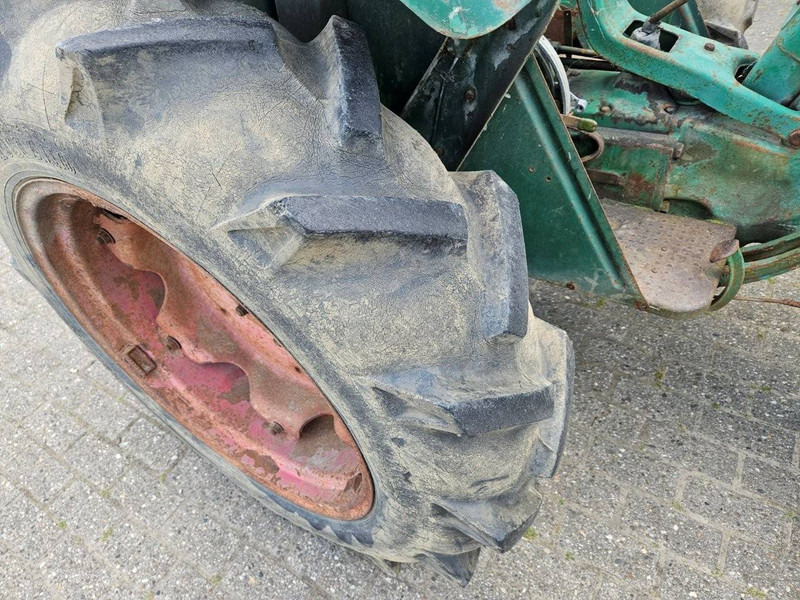 Deutz D30 - Traktor: obrázek 4 Deutz D30 - Traktor: obrázek 4