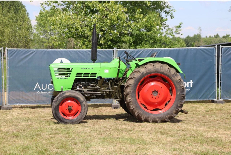 Deutz Fahr D6806 - Traktor: obrázek 1 Deutz Fahr D6806 - Traktor: obrázek 1