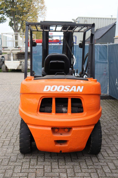 Doosan  - Dieselový vysokozdvižný vozík: obrázek 5 Doosan  - Dieselový vysokozdvižný vozík: obrázek 5
