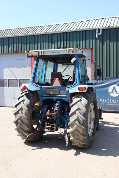 Ford 5610 - Traktor: obrázek 5 Ford 5610 - Traktor: obrázek 5
