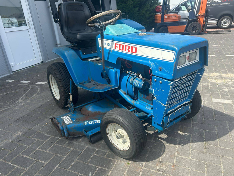 Ford LGT 100 - Traktor: obrázek 3 Ford LGT 100 - Traktor: obrázek 3