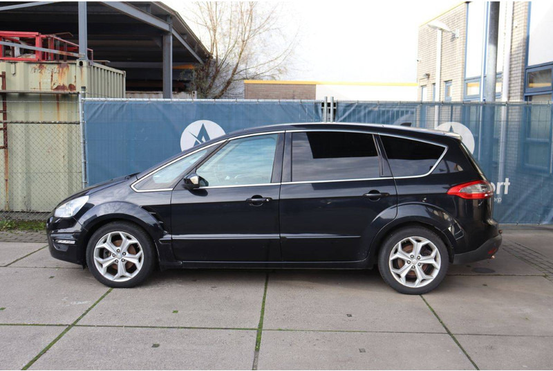 Ford S-Max - Sedan: obrázek 2 Ford S-Max - Sedan: obrázek 2