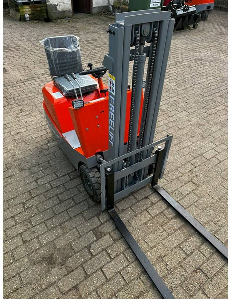 Freelift CMF05 - Elektrický vysokozdvižný vozík: obrázek 3 Freelift CMF05 - Elektrický vysokozdvižný vozík: obrázek 3