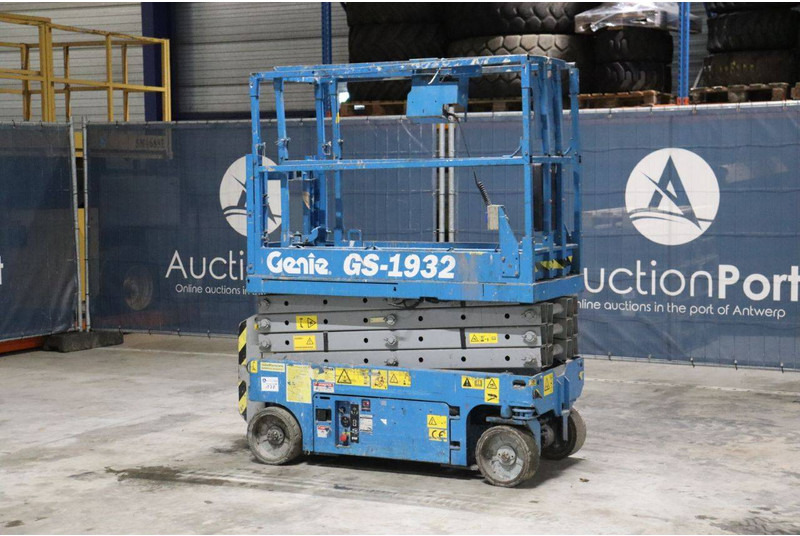 Genie GS-1932 - Nůžková plošina: obrázek 3 Genie GS-1932 - Nůžková plošina: obrázek 3