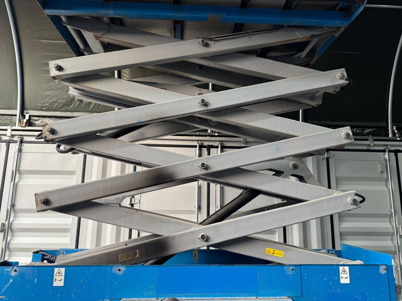 Nůžková plošina Genie GS-4069: obrázek 8