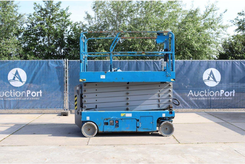 Genie GS4047 - Nůžková plošina: obrázek 2 Genie GS4047 - Nůžková plošina: obrázek 2