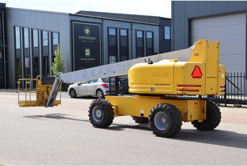 Genie S-65 - Teleskopická plošina: obrázek 3 Genie S-65 - Teleskopická plošina: obrázek 3