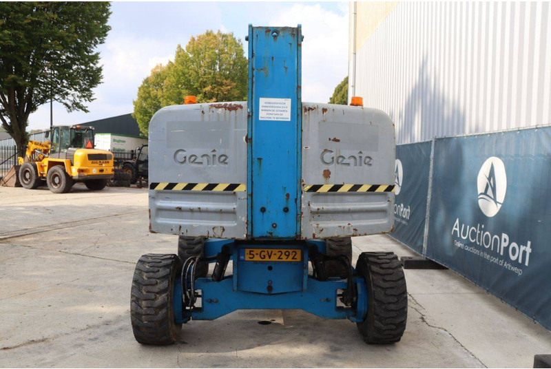 Genie S45 - Kloubová plošina: obrázek 5 Genie S45 - Kloubová plošina: obrázek 5