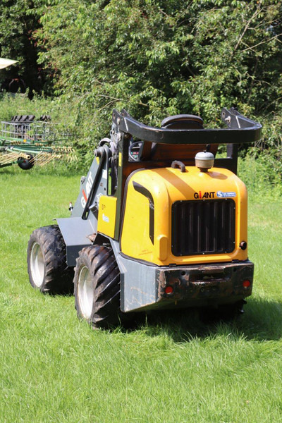 Giant D337T - Kolový nakladač: obrázek 4 Giant D337T - Kolový nakladač: obrázek 4
