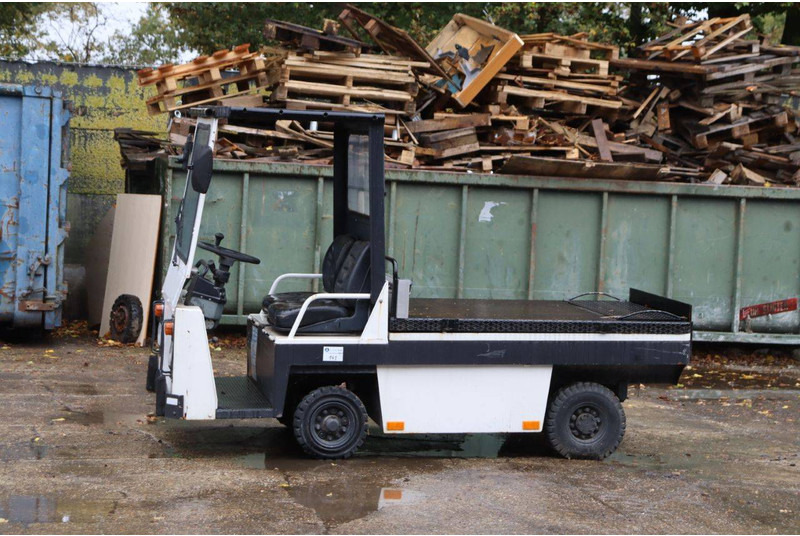 HMB CARGO AX6X - Traktor: obrázek 1 HMB CARGO AX6X - Traktor: obrázek 1