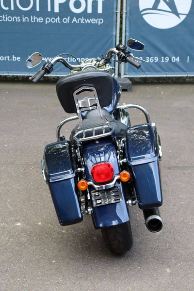 Harley-Davidson Dyna Switchback - Motocykl: obrázek 5 Harley-Davidson Dyna Switchback - Motocykl: obrázek 5