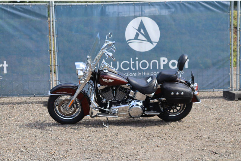 Harley-Davidson FLSTN SOFTAIL DELUXE - Motocykl: obrázek 1 Harley-Davidson FLSTN SOFTAIL DELUXE - Motocykl: obrázek 1