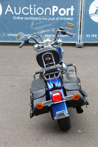 Harley-Davidson Heritage Softail Classic - Motocykl: obrázek 5 Harley-Davidson Heritage Softail Classic - Motocykl: obrázek 5