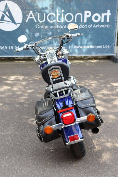 Harley-Davidson Heritage Softail Classic - Motocykl: obrázek 5 Harley-Davidson Heritage Softail Classic - Motocykl: obrázek 5