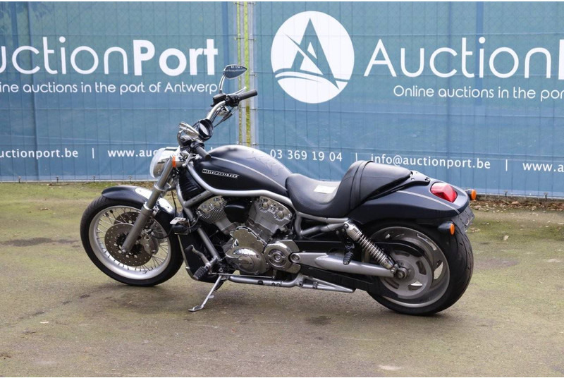 Harley-Davidson V-Rod VRSC - Motocykl: obrázek 3 Harley-Davidson V-Rod VRSC - Motocykl: obrázek 3