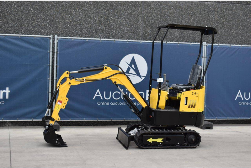 Hightop HT10 - Mini rýpadlo: obrázek 1 Hightop HT10 - Mini rýpadlo: obrázek 1