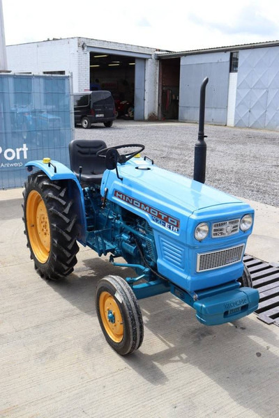 Traktor Hinomoto E18: obrázek 7