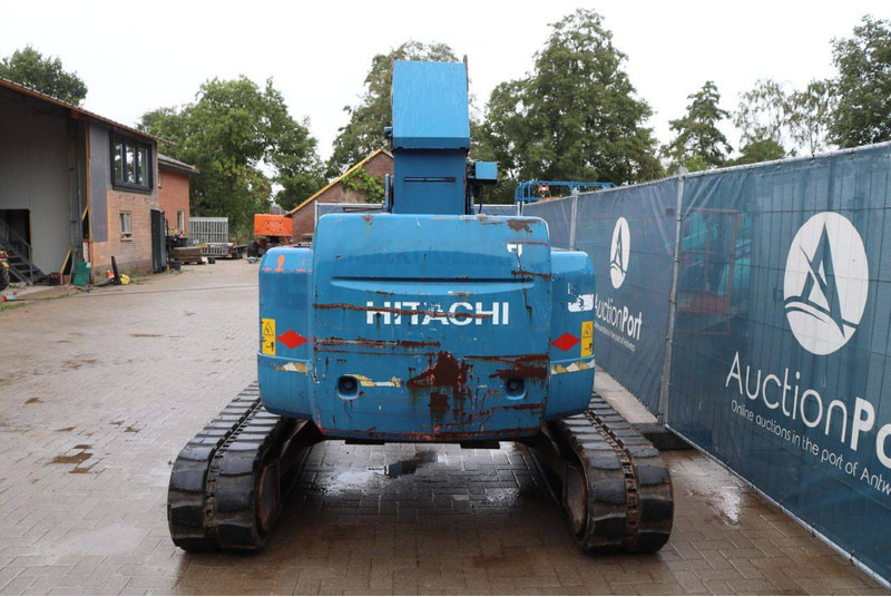 Hitachi HX140B - Teleskopická plošina: obrázek 5 Hitachi HX140B - Teleskopická plošina: obrázek 5