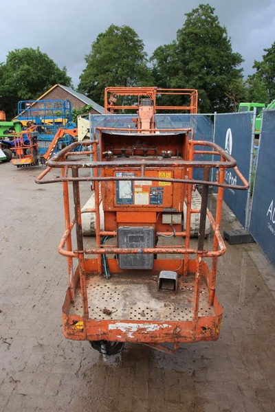 Hitachi HX99B - Teleskopická plošina: obrázek 4 Hitachi HX99B - Teleskopická plošina: obrázek 4
