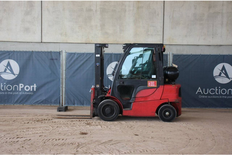 Hyster H2.5FT - Plynový vysokozdvižný vozík: obrázek 2 Hyster H2.5FT - Plynový vysokozdvižný vozík: obrázek 2