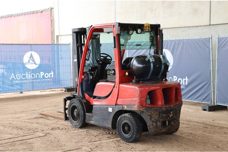 Hyster H3.5FT - Plynový vysokozdvižný vozík: obrázek 4 Hyster H3.5FT - Plynový vysokozdvižný vozík: obrázek 4