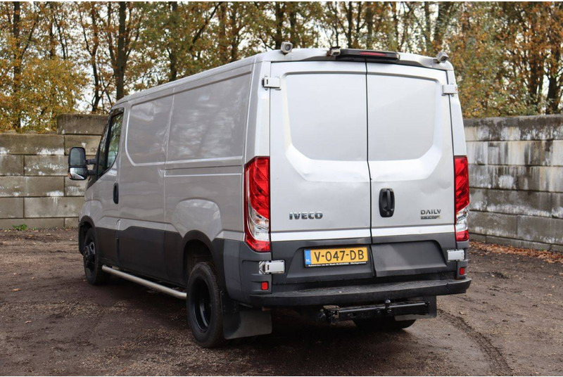Iveco Daily 40C21 - Furgon: obrázek 4 Iveco Daily 40C21 - Furgon: obrázek 4