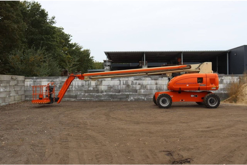 JLG 860SJ - Teleskopická plošina: obrázek 2 JLG 860SJ - Teleskopická plošina: obrázek 2