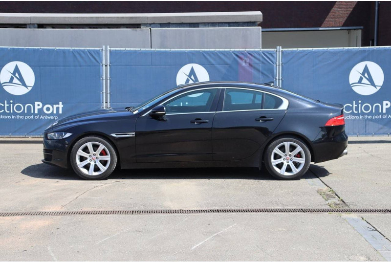 Jaguar XE - Sedan: obrázek 2 Jaguar XE - Sedan: obrázek 2