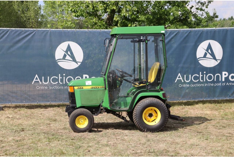John Deere 455 - Traktor: obrázek 1 John Deere 455 - Traktor: obrázek 1
