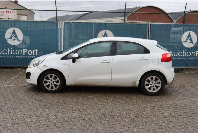 Kia New Rio - Sedan: obrázek 2 Kia New Rio - Sedan: obrázek 2