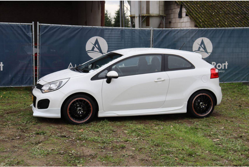 Kia Rio - Sedan: obrázek 1 Kia Rio - Sedan: obrázek 1