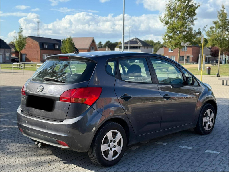 Kia Venga (I) 1.4 CVVT - Sedan: obrázek 3 Kia Venga (I) 1.4 CVVT - Sedan: obrázek 3