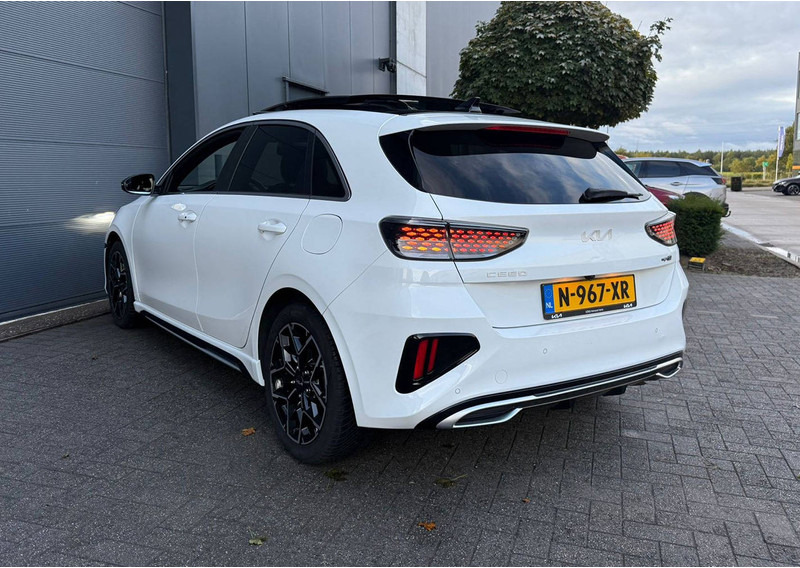 Kia pro_cee'd (III - update 2) 1.0 T-GDi GT-line - Sedan: obrázek 2 Kia pro_cee'd (III - update 2) 1.0 T-GDi GT-line - Sedan: obrázek 2