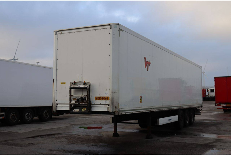 Krone SD - Skříňový návěs: obrázek 1 Krone SD - Skříňový návěs: obrázek 1