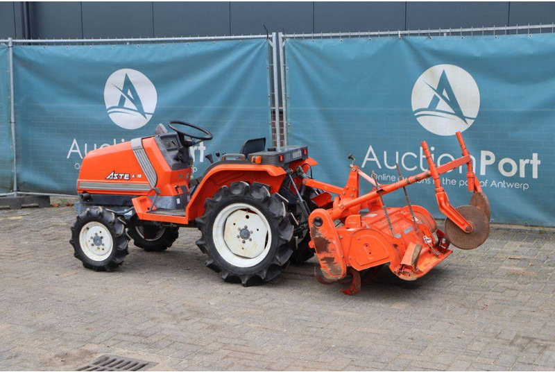 Kubota A-15 - Traktor: obrázek 3 Kubota A-15 - Traktor: obrázek 3