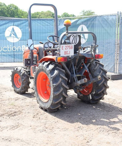 Kubota B2530 - Traktor: obrázek 3 Kubota B2530 - Traktor: obrázek 3
