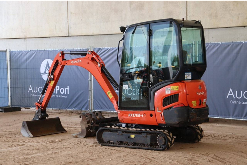 Kubota KX019-4 - Mini rýpadlo: obrázek 4 Kubota KX019-4 - Mini rýpadlo: obrázek 4