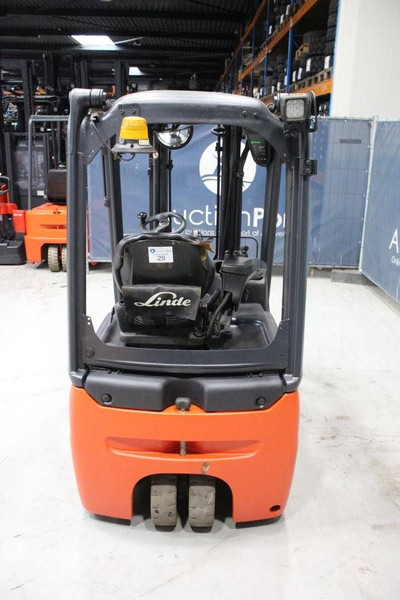 Linde E14-02 - Elektrický vysokozdvižný vozík: obrázek 4 Linde E14-02 - Elektrický vysokozdvižný vozík: obrázek 4