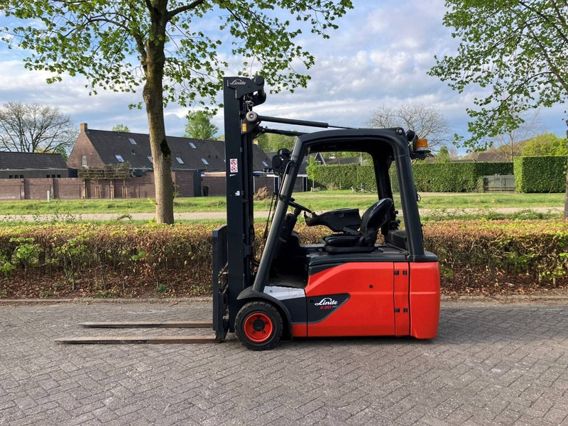 Linde E20L-02 - Elektrický vysokozdvižný vozík: obrázek 2 Linde E20L-02 - Elektrický vysokozdvižný vozík: obrázek 2