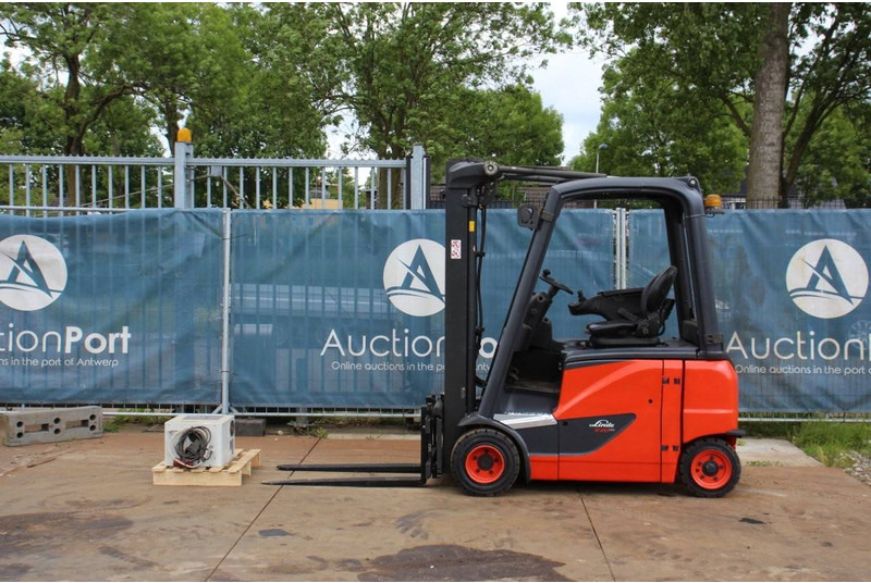 Linde E20PH-02 - Elektrický vysokozdvižný vozík: obrázek 2 Linde E20PH-02 - Elektrický vysokozdvižný vozík: obrázek 2