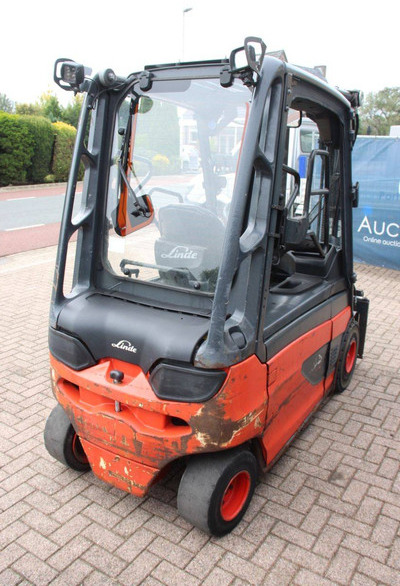 Linde E25L-01 - Elektrický vysokozdvižný vozík: obrázek 5 Linde E25L-01 - Elektrický vysokozdvižný vozík: obrázek 5