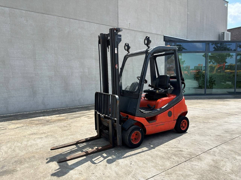 Linde H18T-02 - Plynový vysokozdvižný vozík: obrázek 1 Linde H18T-02 - Plynový vysokozdvižný vozík: obrázek 1